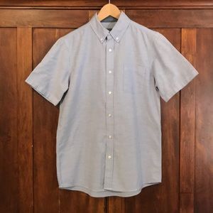 Men’s short sleeve button down shirt